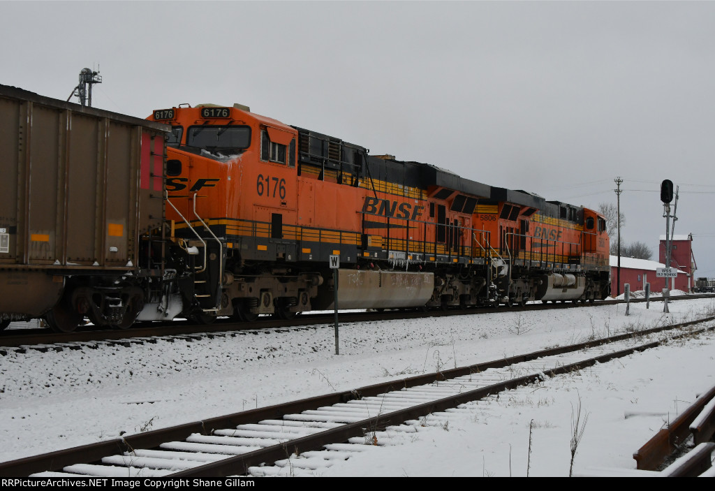 BNSF 6176 Roster shot